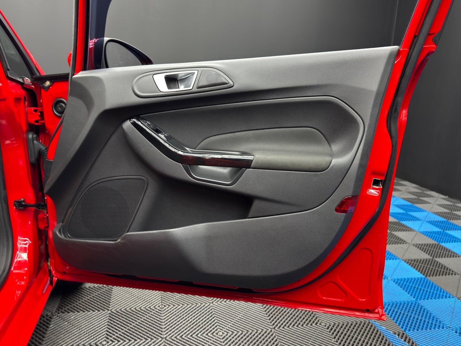 Used Ford Fiesta for sale - 77351591: Photo 33