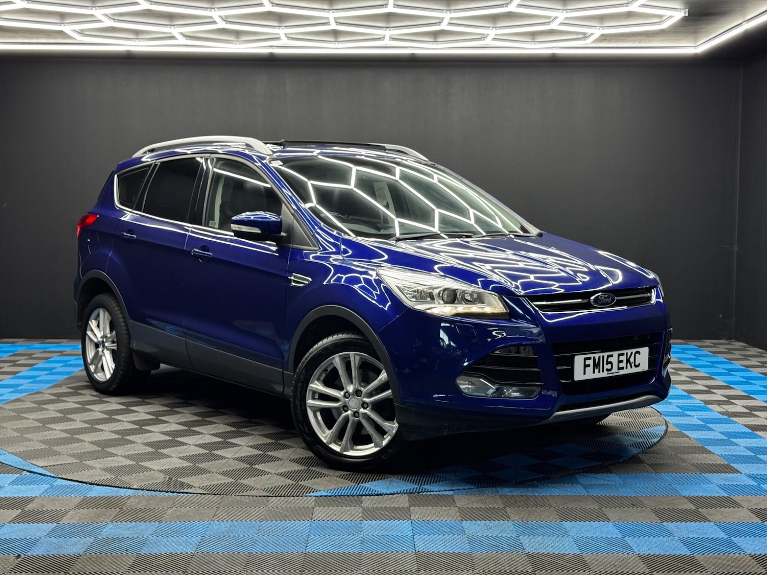 Used Ford Kuga 2015 for sale - 76913350: Photo 1