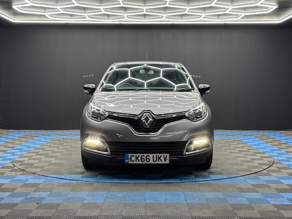 Used Renault Captur 2017 for sale - 76238707: Photo 2