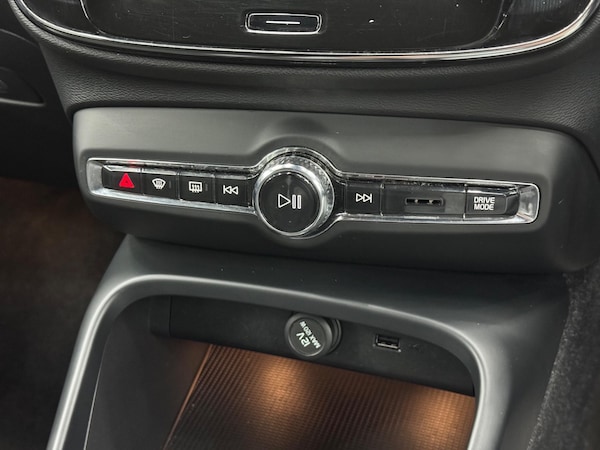 Used Volvo XC40 2019 for sale - 75232503: Photo 26