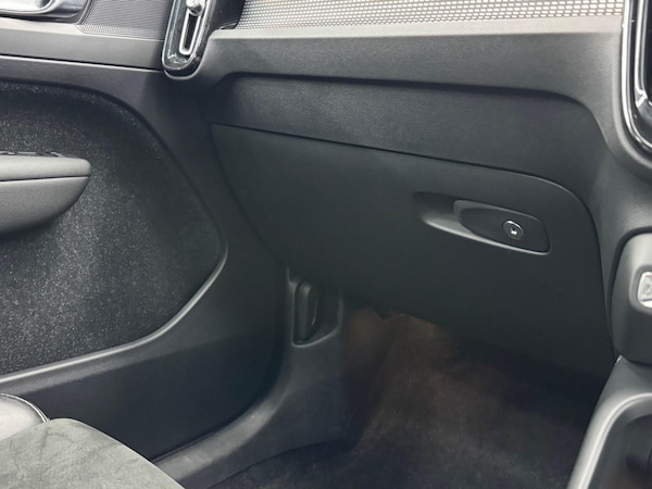 Used Volvo XC40 2019 for sale - 75232503: Photo 31