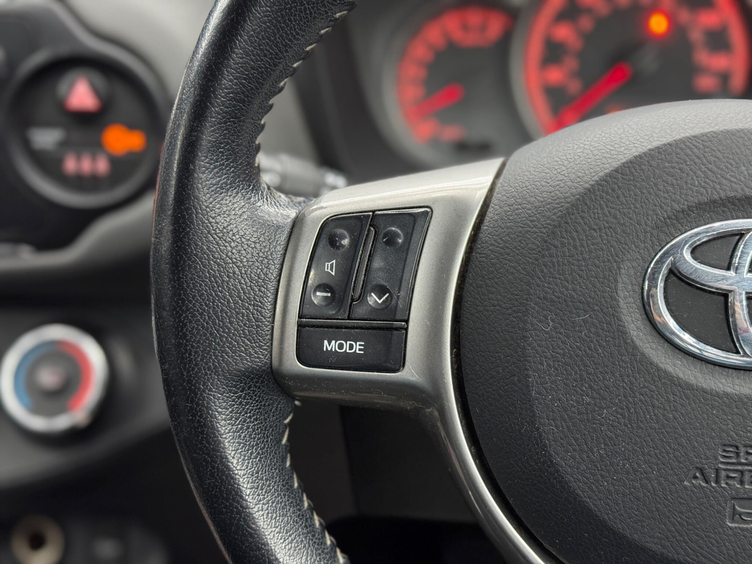 Used Toyota Yaris 2015 for sale - 77412182: Photo 20