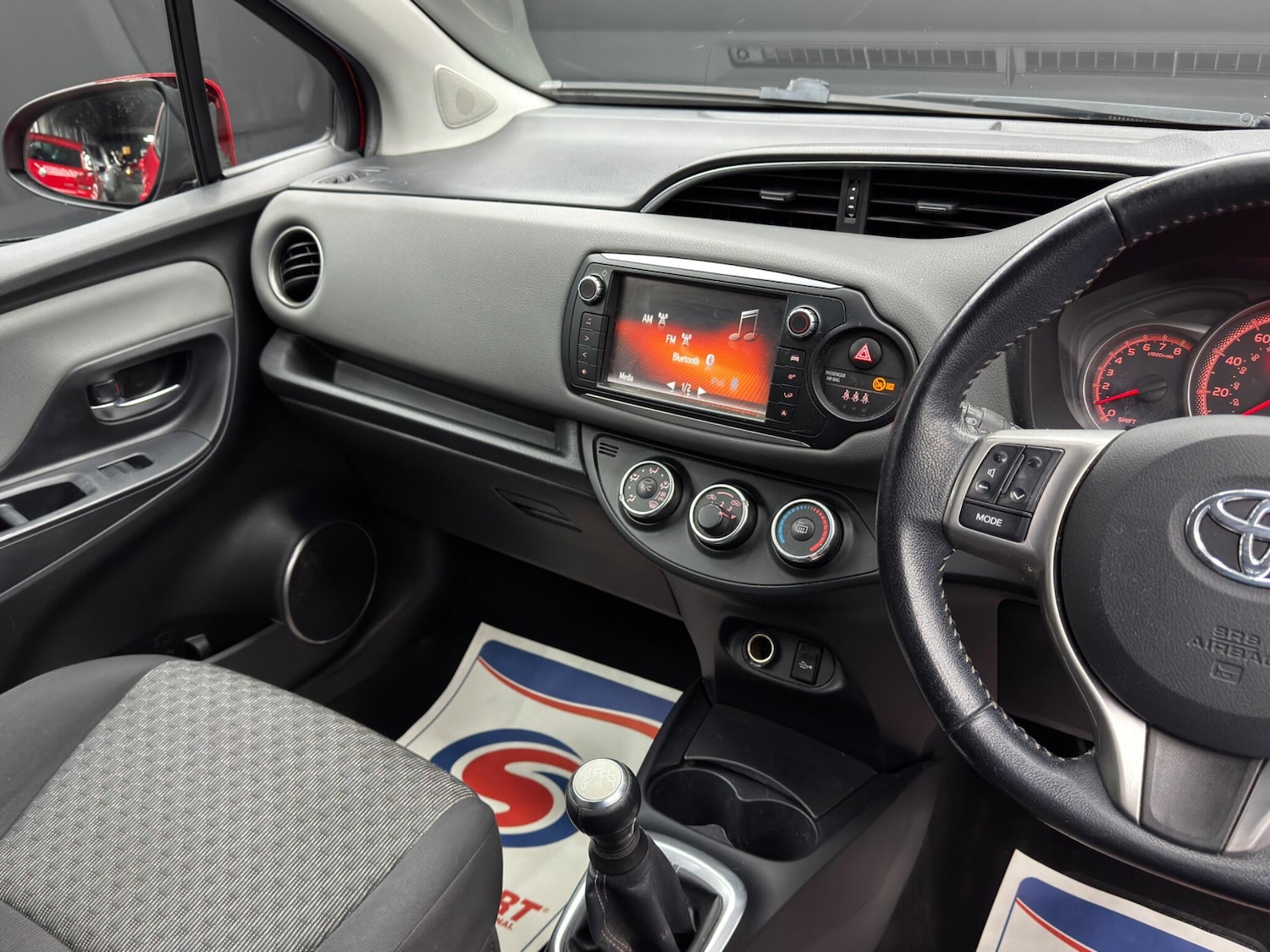 Used Toyota Yaris 2015 for sale - 77412182: Photo 23