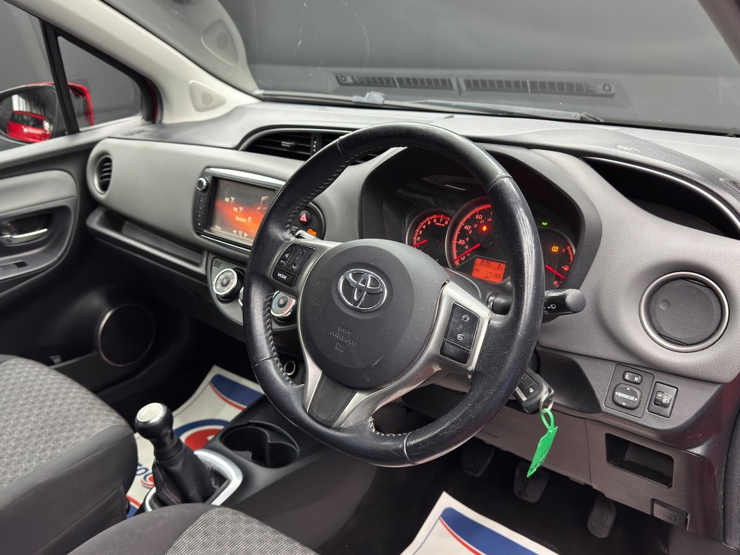 Used Toyota Yaris 2015 for sale - 77412182: Photo 9