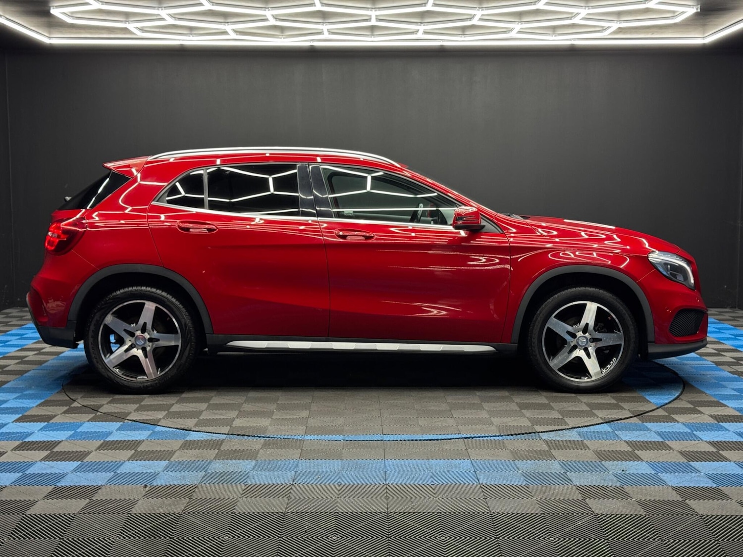 Used Mercedes-Benz GLA 2015 for sale - 77737814: Photo 4