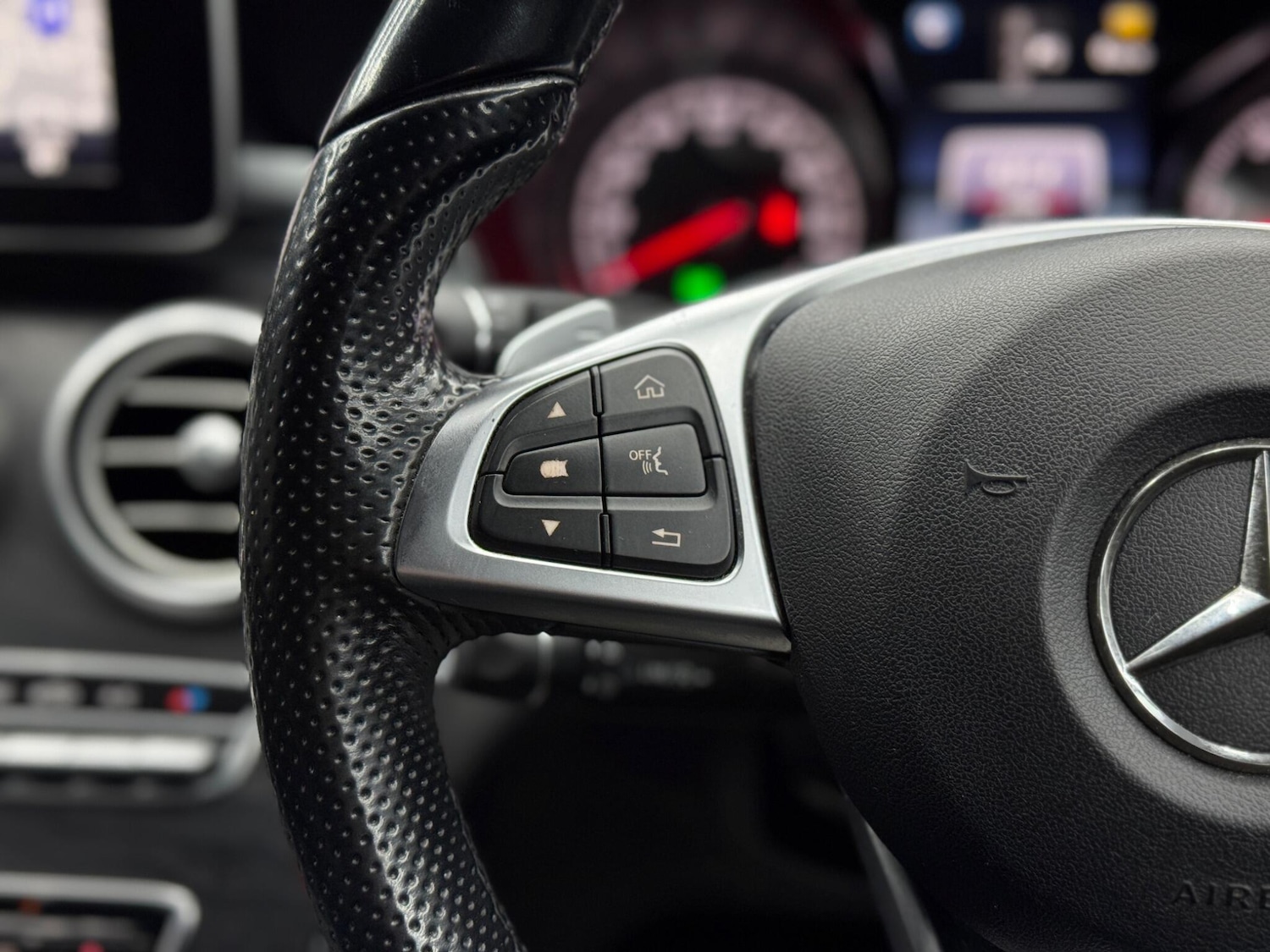 Used Aston Martin Vantage 2015 for sale - 77279313: Photo 20