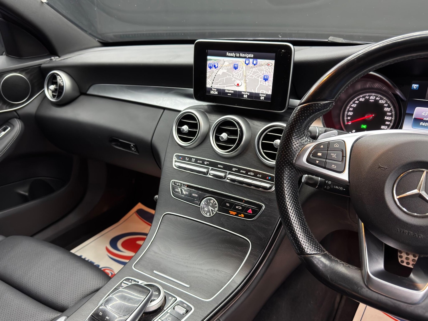 Used Aston Martin Vantage 2015 for sale - 77279313: Photo 24