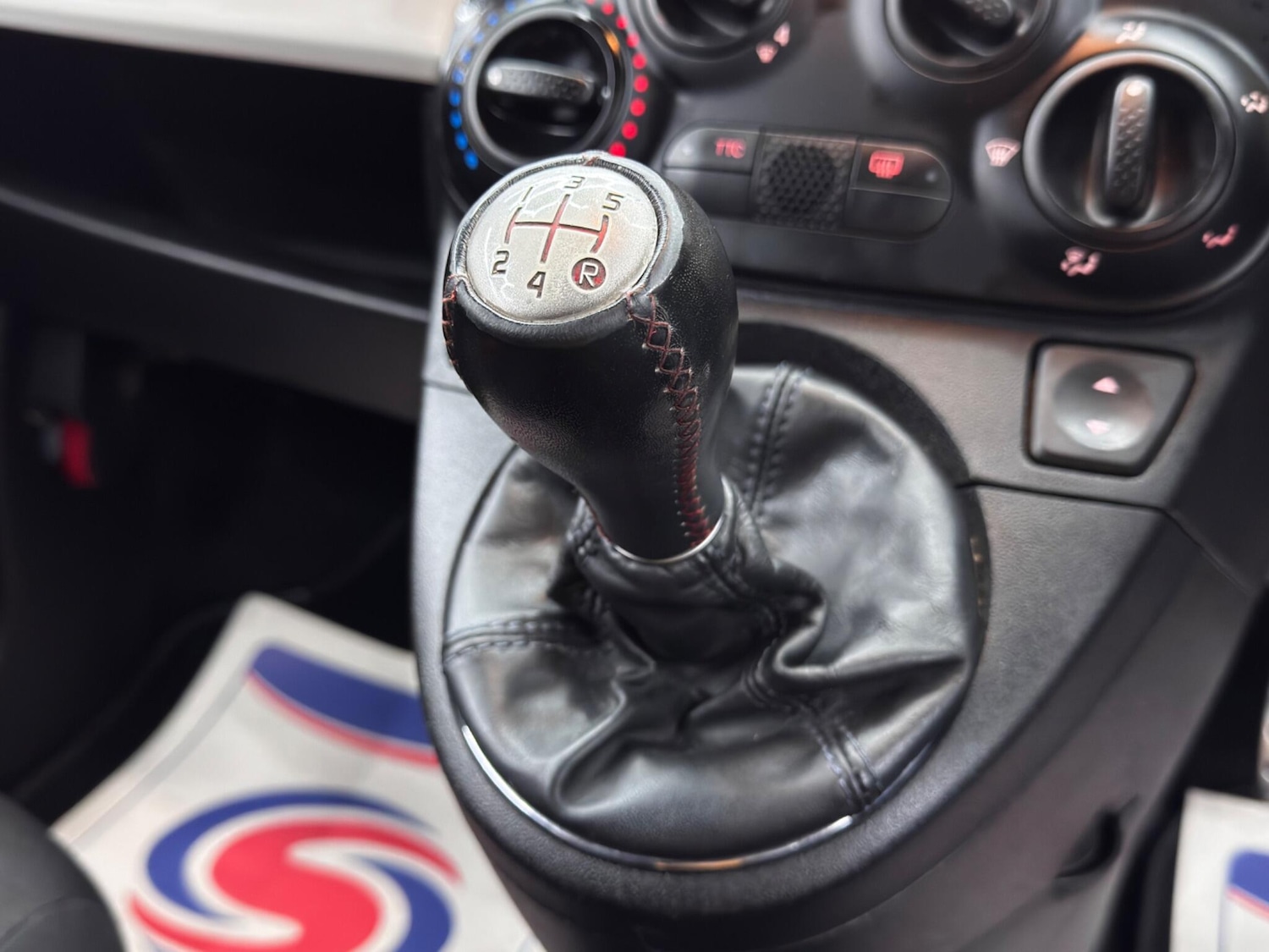 Used Abarth 500 2011 for sale - 76512535: Photo 25