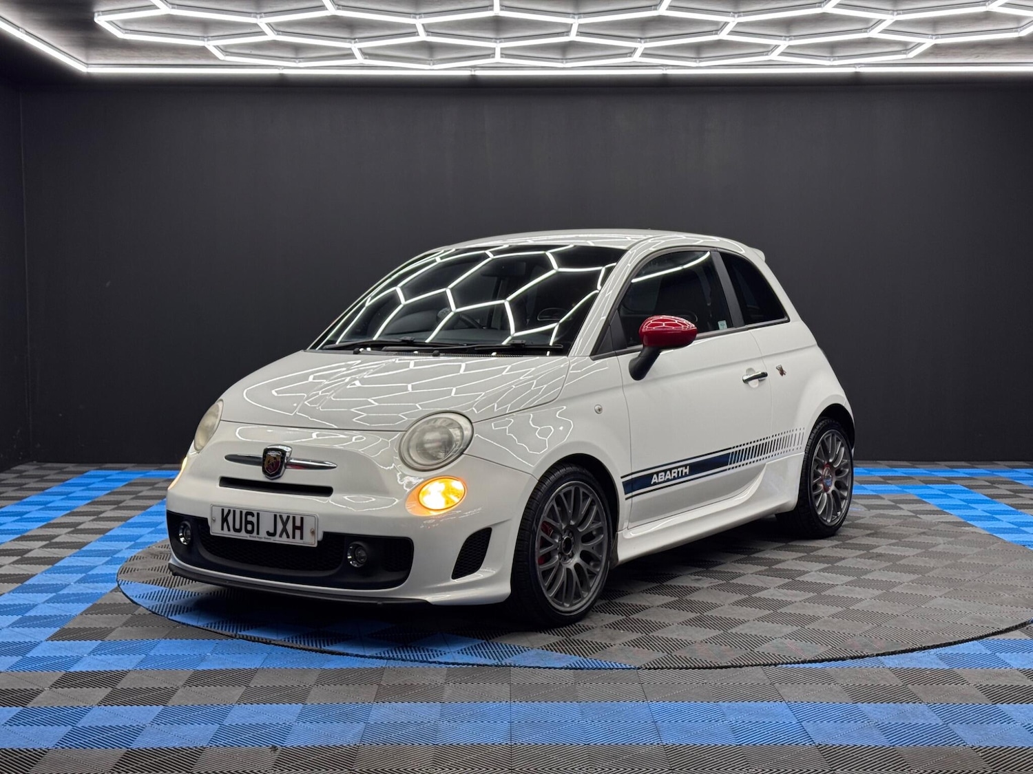 Used Abarth 500 2011 for sale - 76512535: Photo 3