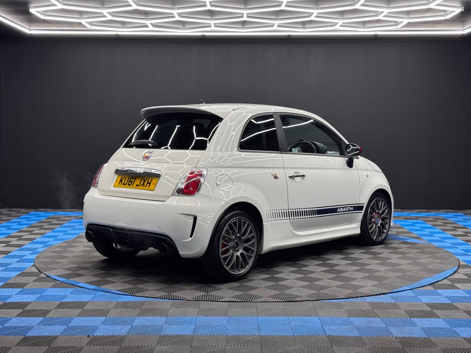 Used Abarth 500 2011 for sale - 76512535: Photo 5