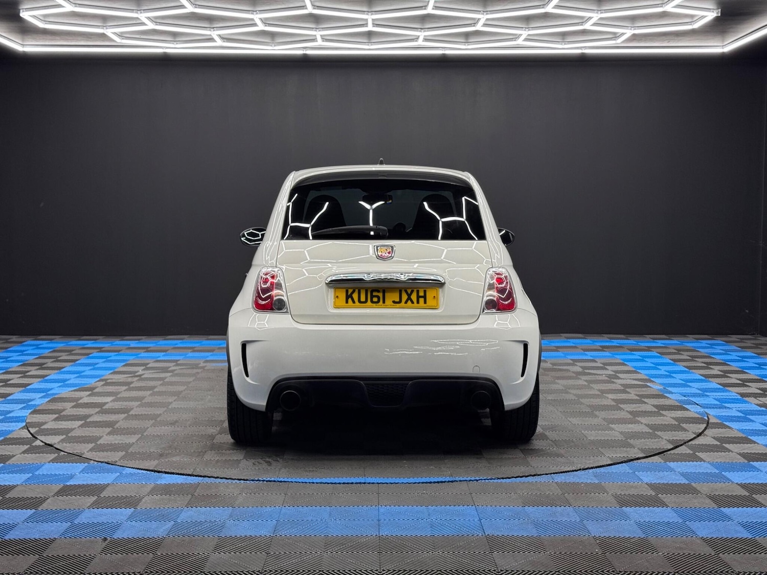 Used Abarth 500 2011 for sale - 76512535: Photo 6