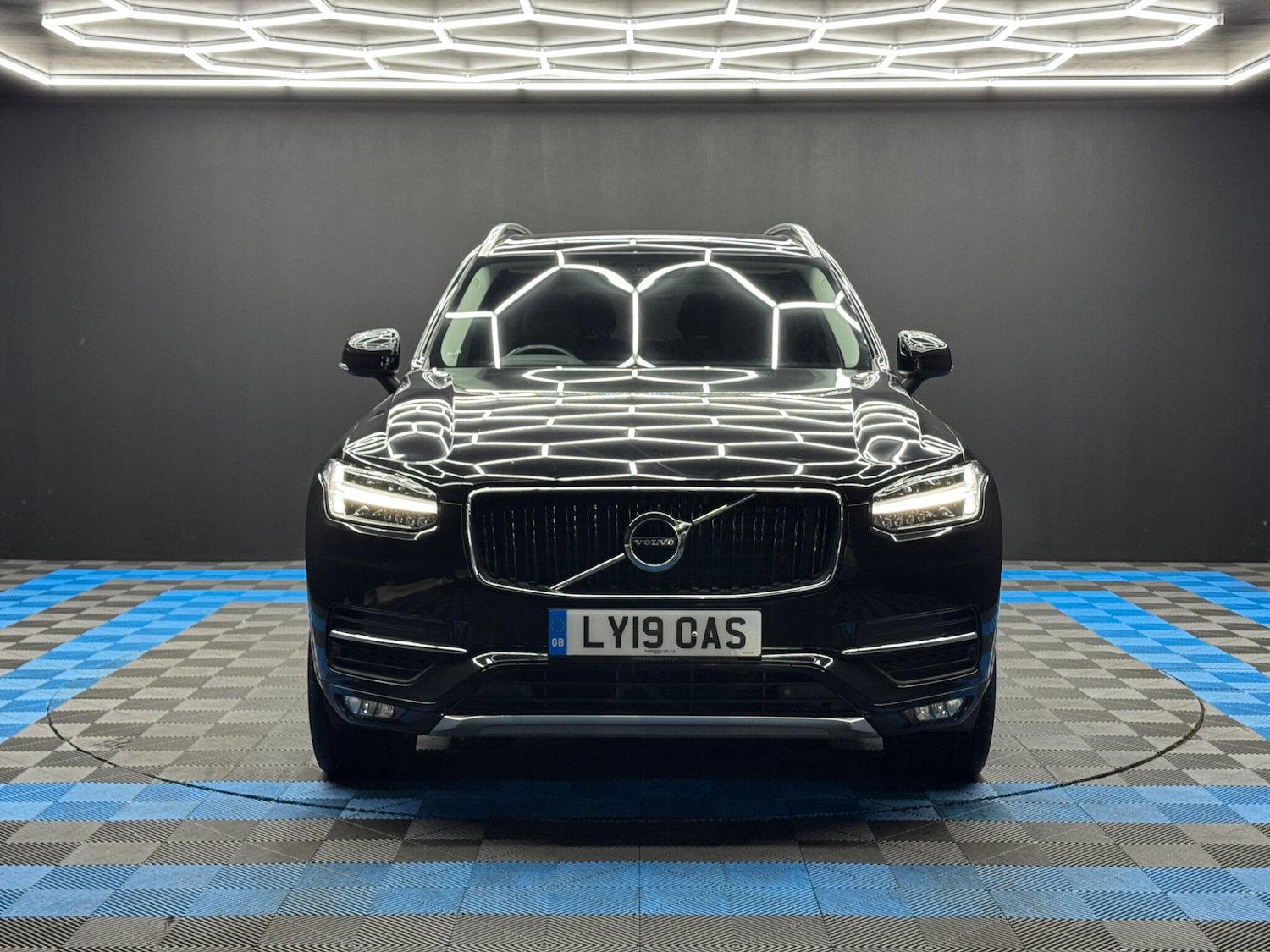 Used Volvo XC90 2019 for sale - 77237852: Photo 2