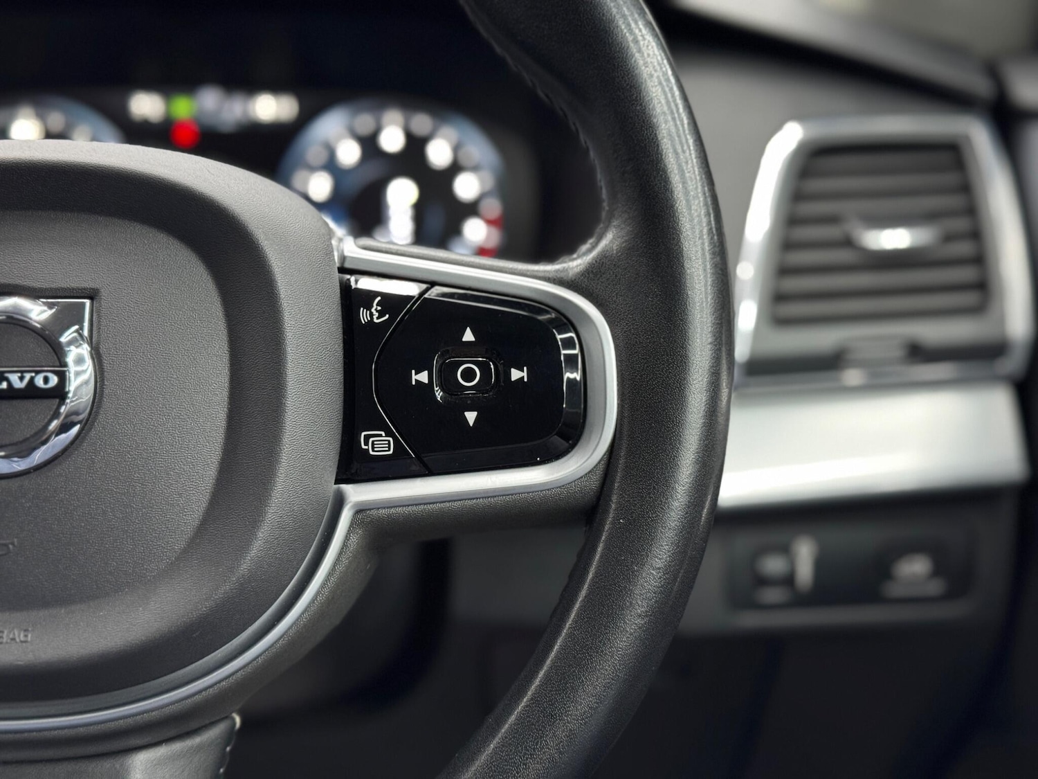 Used Volvo XC90 2019 for sale - 77237852: Photo 22