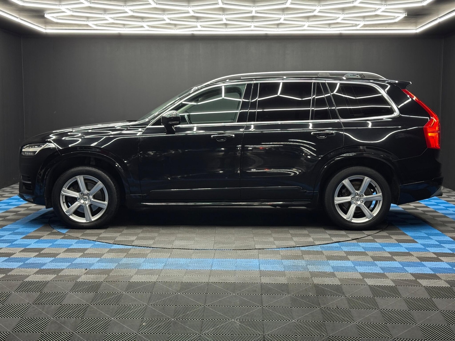 Used Volvo XC90 2019 for sale - 77237852: Photo 8
