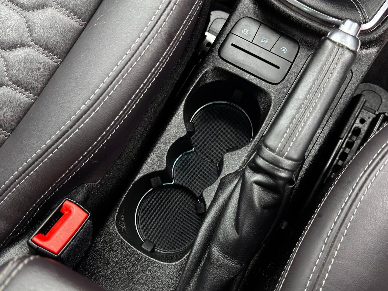 Used Ford Fiesta 2018 for sale - 76899022: Photo 24