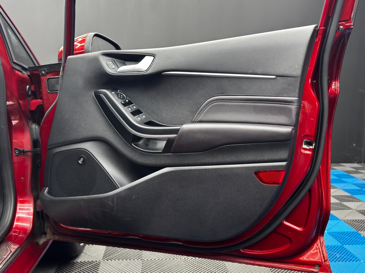 Used Ford Fiesta 2018 for sale - 76899022: Photo 38