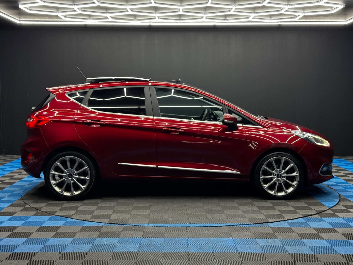 Used Ford Fiesta 2018 for sale - 76899022: Photo 4