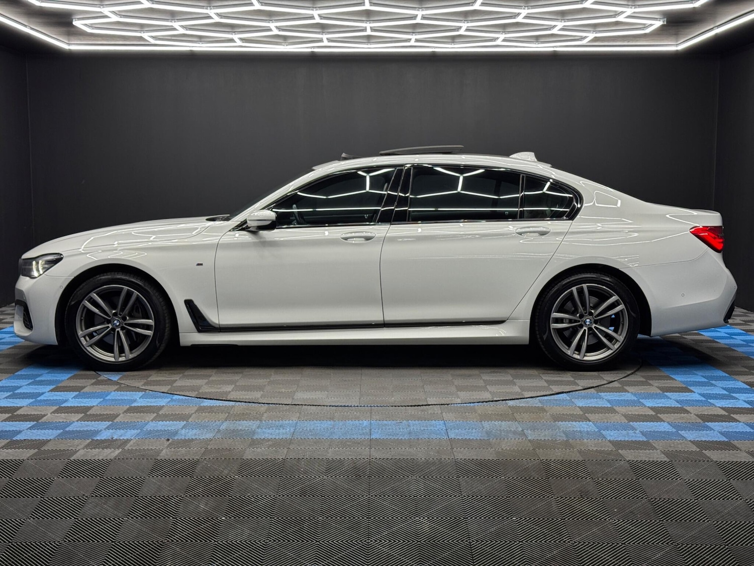 Used BMW 7 Series for sale - 78136270: Photo 8