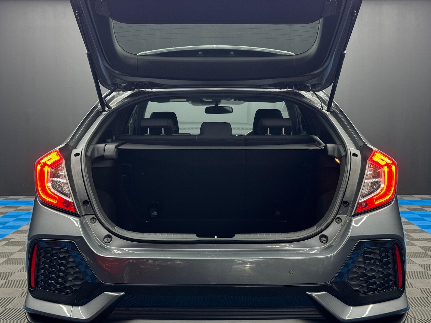 Used Honda Civic 2019 for sale - 77633495: Photo 37