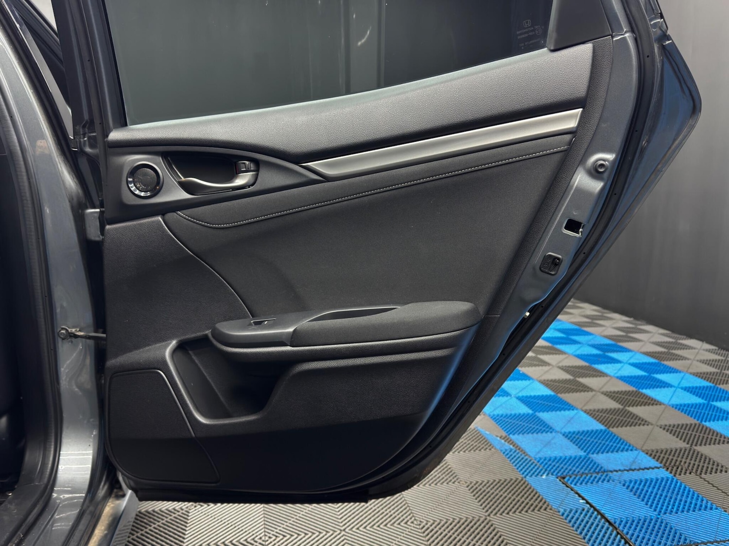 Used Honda Civic 2019 for sale - 77633495: Photo 40