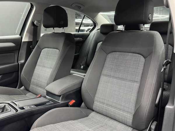 Used Volkswagen Passat 2021 for sale - 75060371: Photo 14