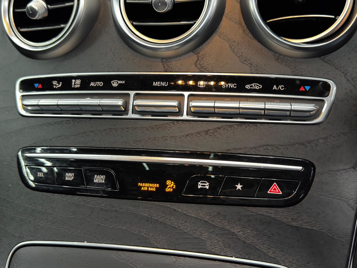 Used Mercedes-Benz GLC 2020 for sale - 76512181: Photo 26