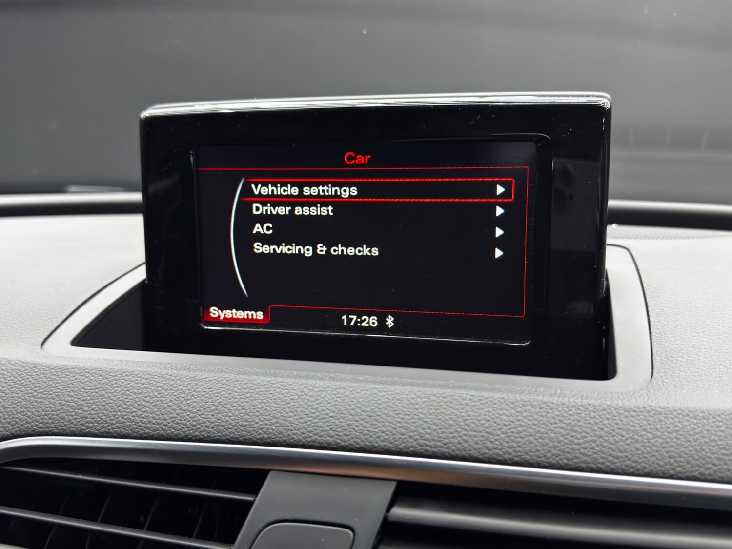 Used Audi Q3 2016 for sale - 76620264: Photo 35