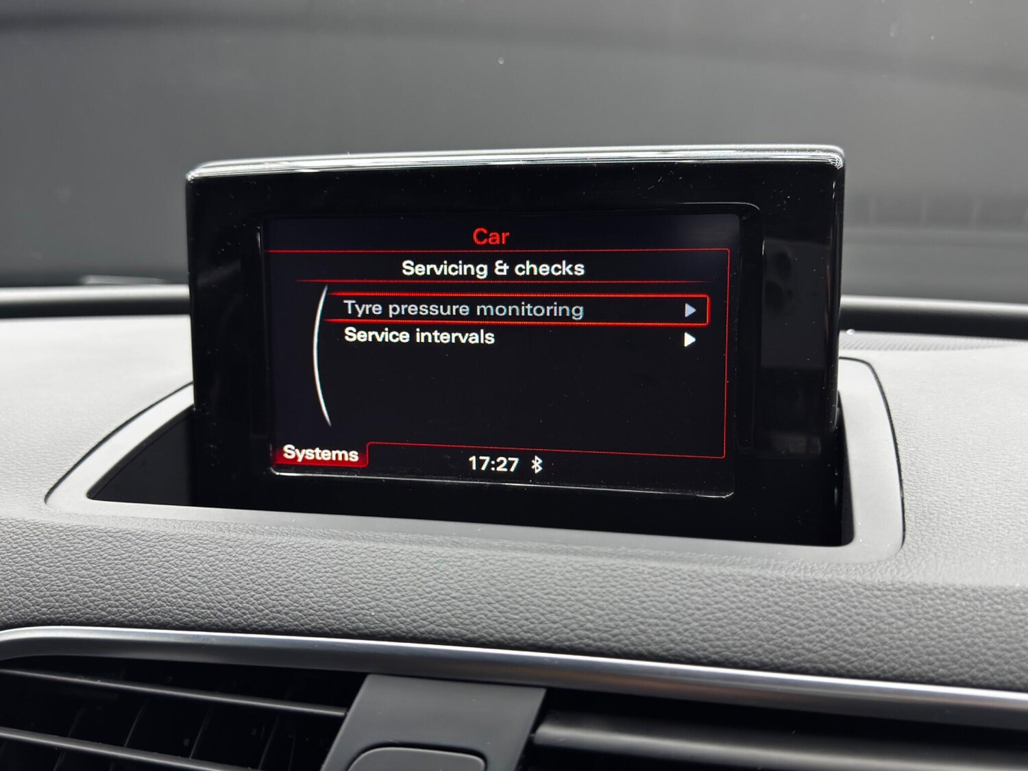 Used Audi Q3 2016 for sale - 76620264: Photo 36