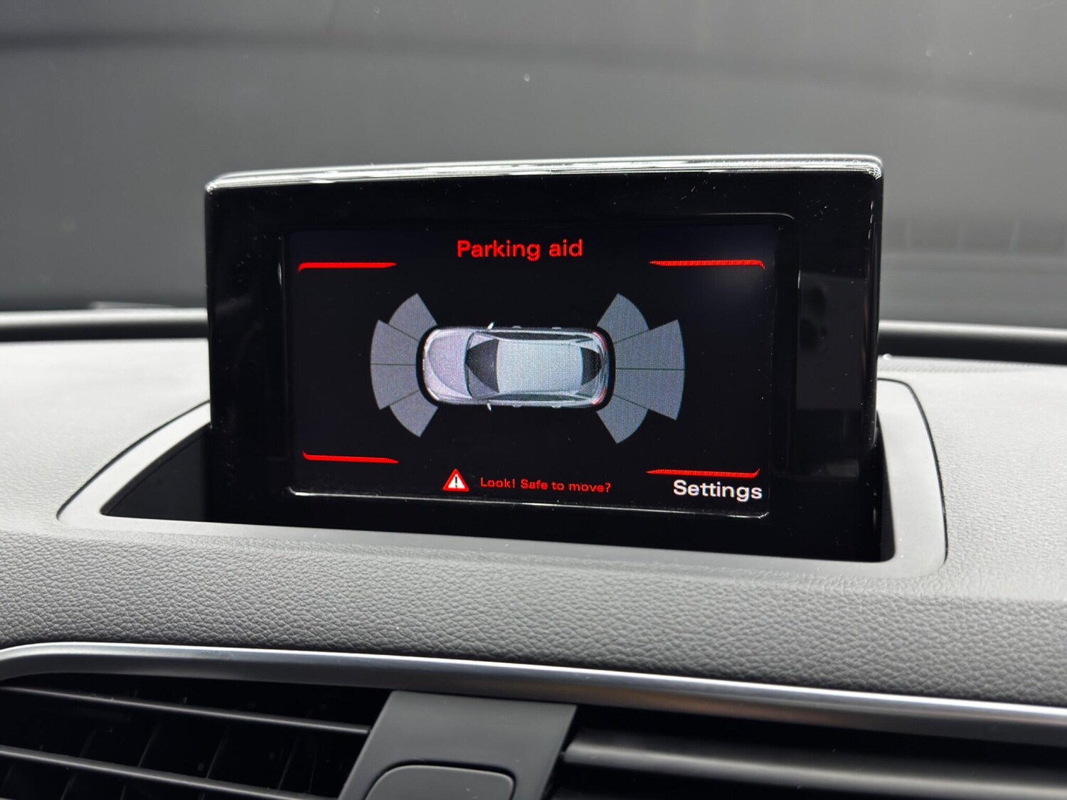 Used Audi Q3 2016 for sale - 76620264: Photo 37