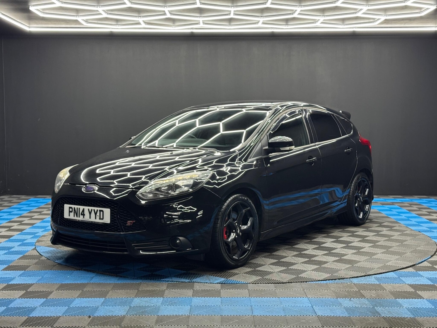 Used Ford Focus 2014 for sale - 77050086: Photo 3