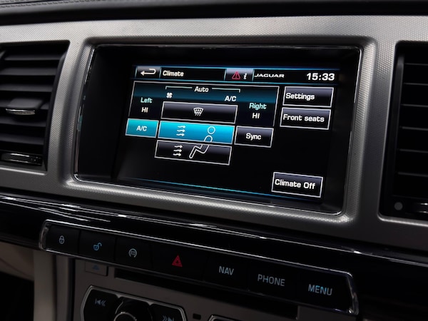 Used Jaguar XF for sale - 76247147: Photo 32