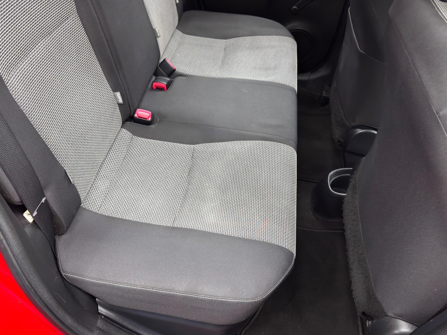 Used Toyota Yaris 2015 for sale - 76440451: Photo 15