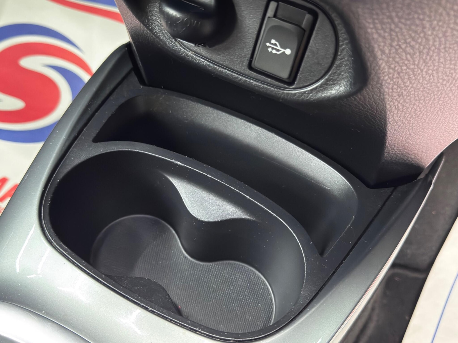 Used Toyota Yaris 2015 for sale - 76440451: Photo 26