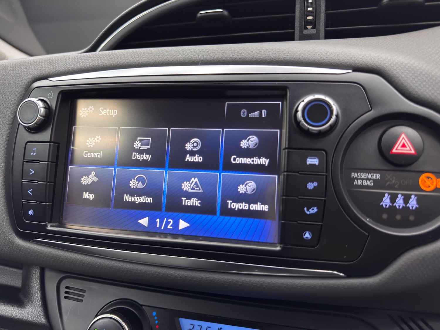 Used Toyota Yaris 2015 for sale - 76440451: Photo 30