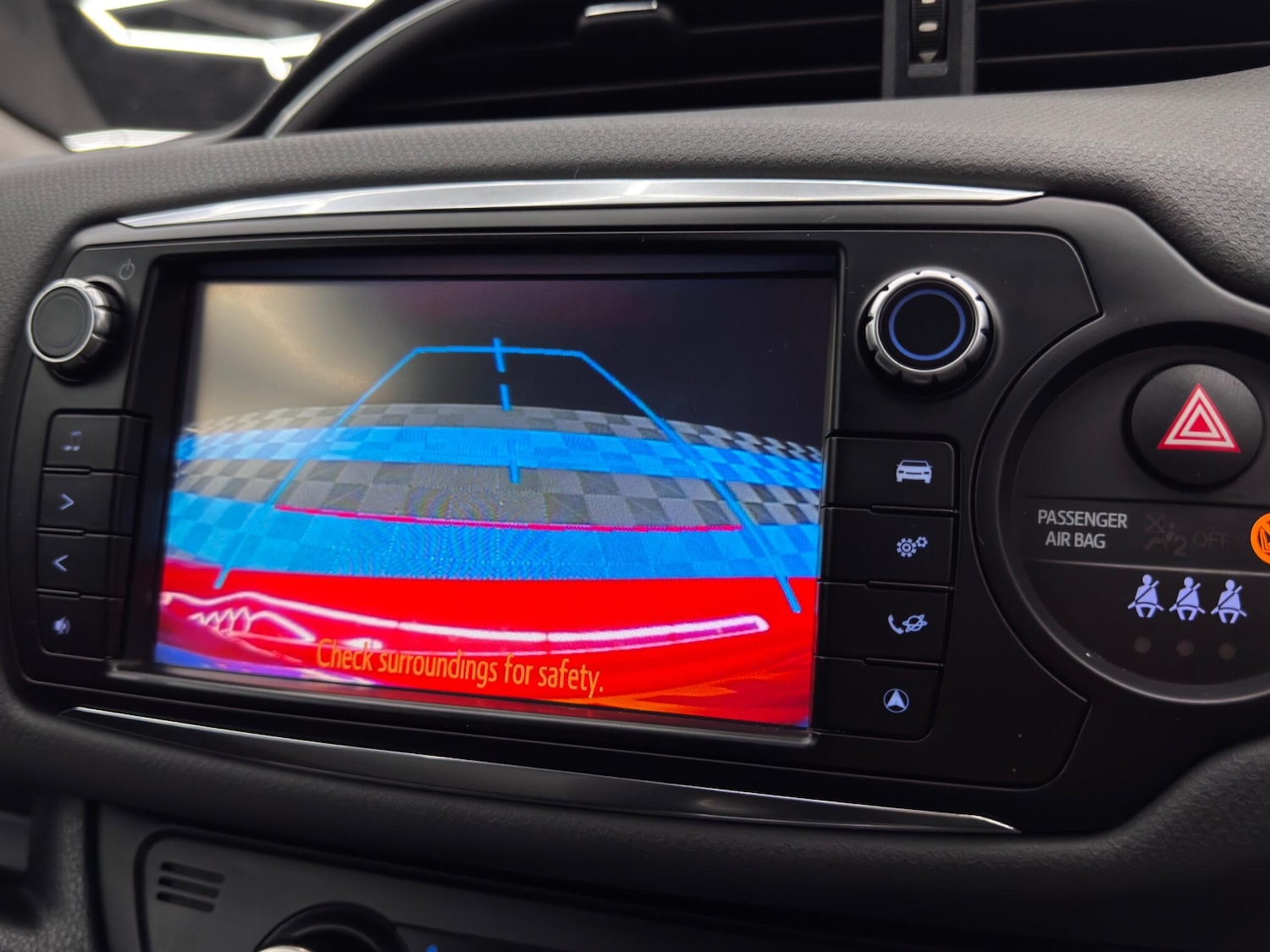 Used Toyota Yaris 2015 for sale - 76440451: Photo 31