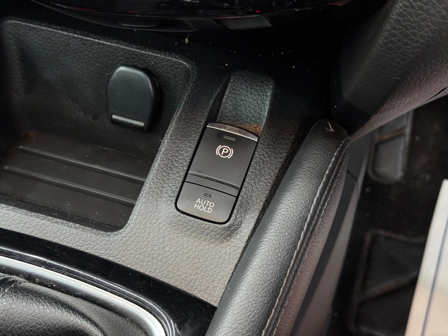 Used Nissan Qashqai 2017 for sale - 77939830: Photo 24