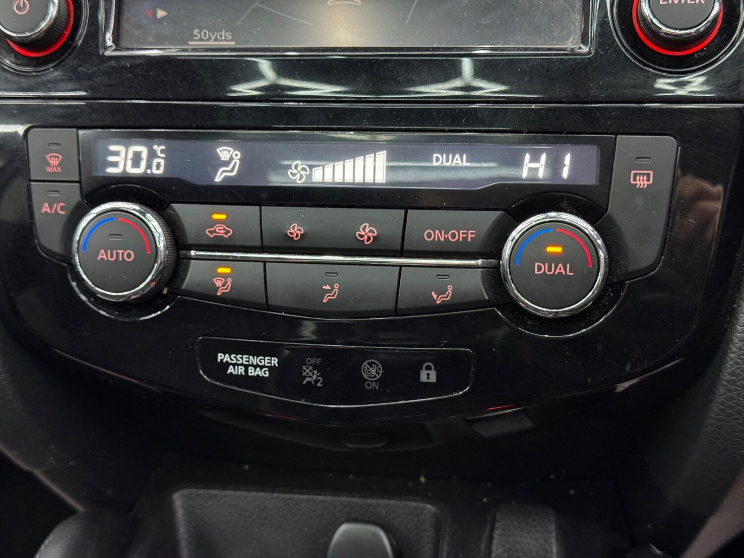 Used Nissan Qashqai 2017 for sale - 77939830: Photo 25