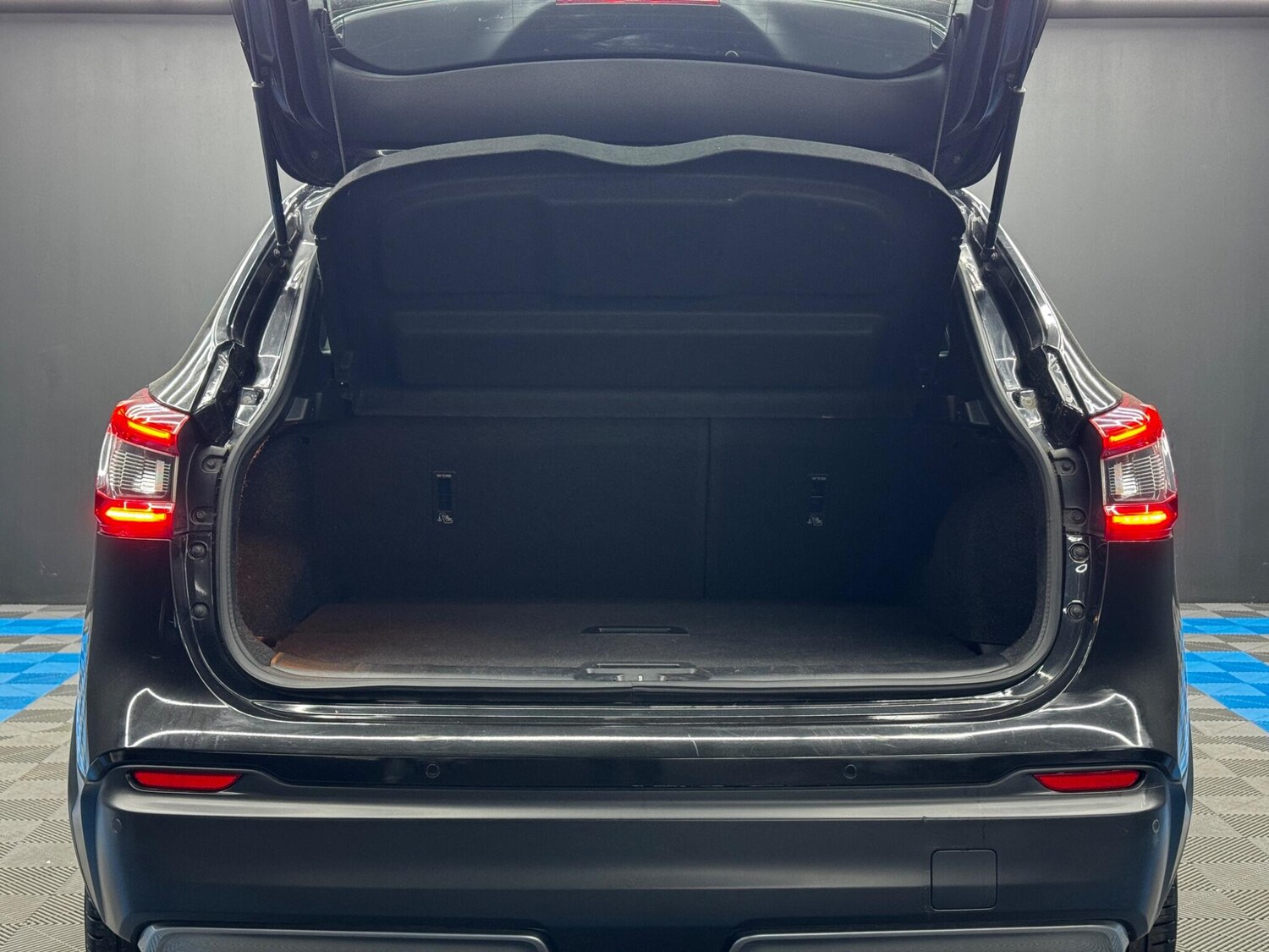 Used Nissan Qashqai 2017 for sale - 77939830: Photo 34