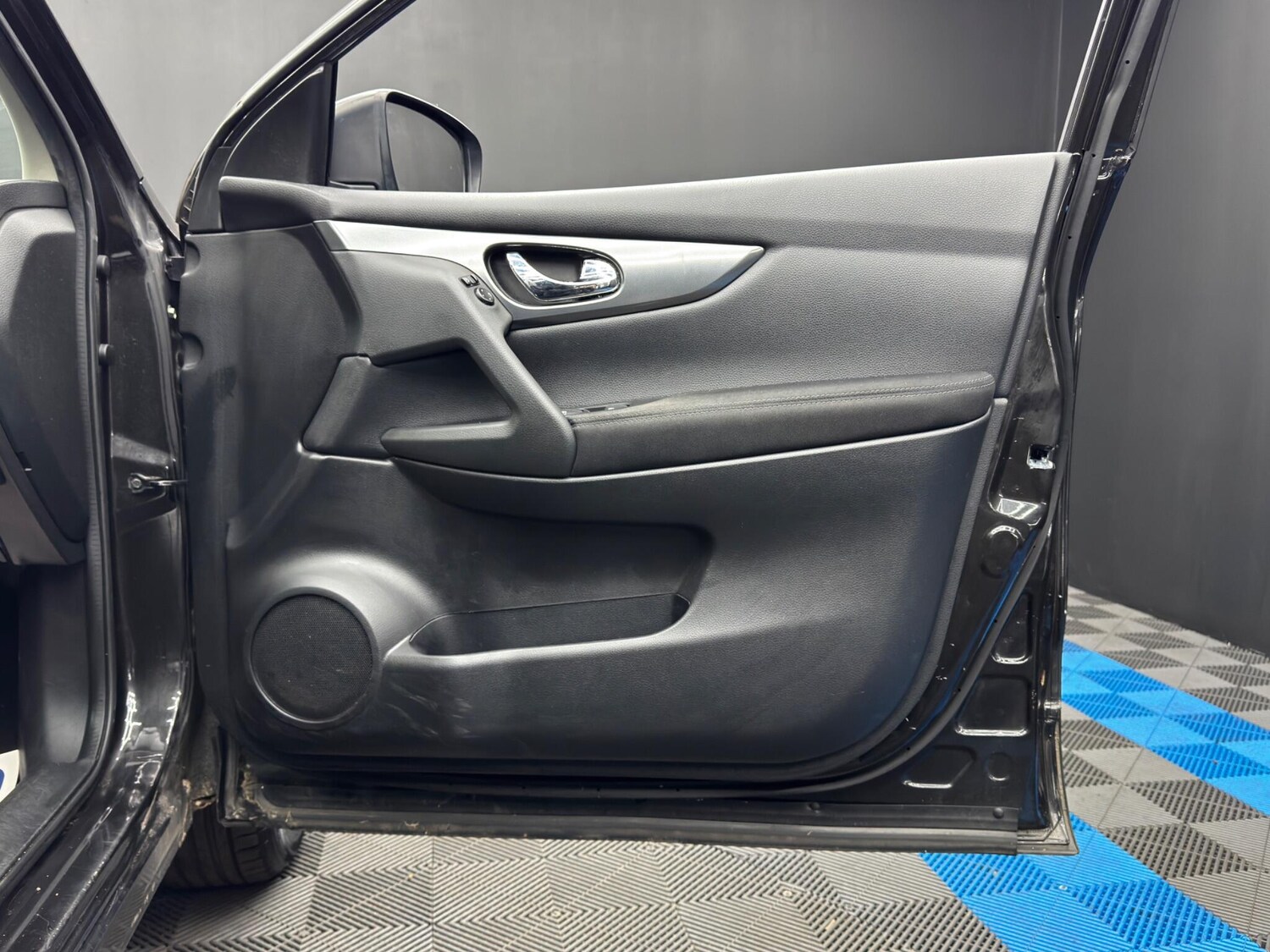 Used Nissan Qashqai 2017 for sale - 77939830: Photo 35