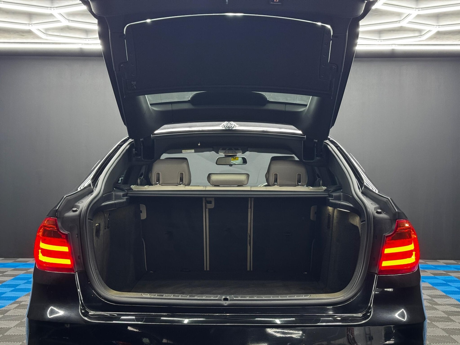 Used BMW 3 Series 2014 for sale - 77015543: Photo 38