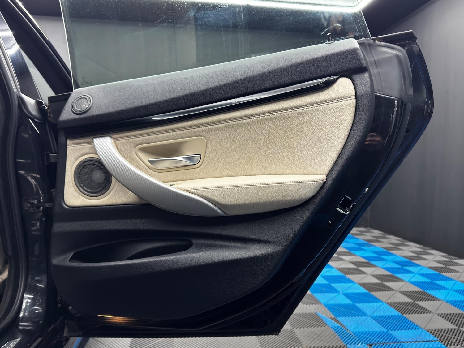 Used BMW 3 Series 2014 for sale - 77015543: Photo 43