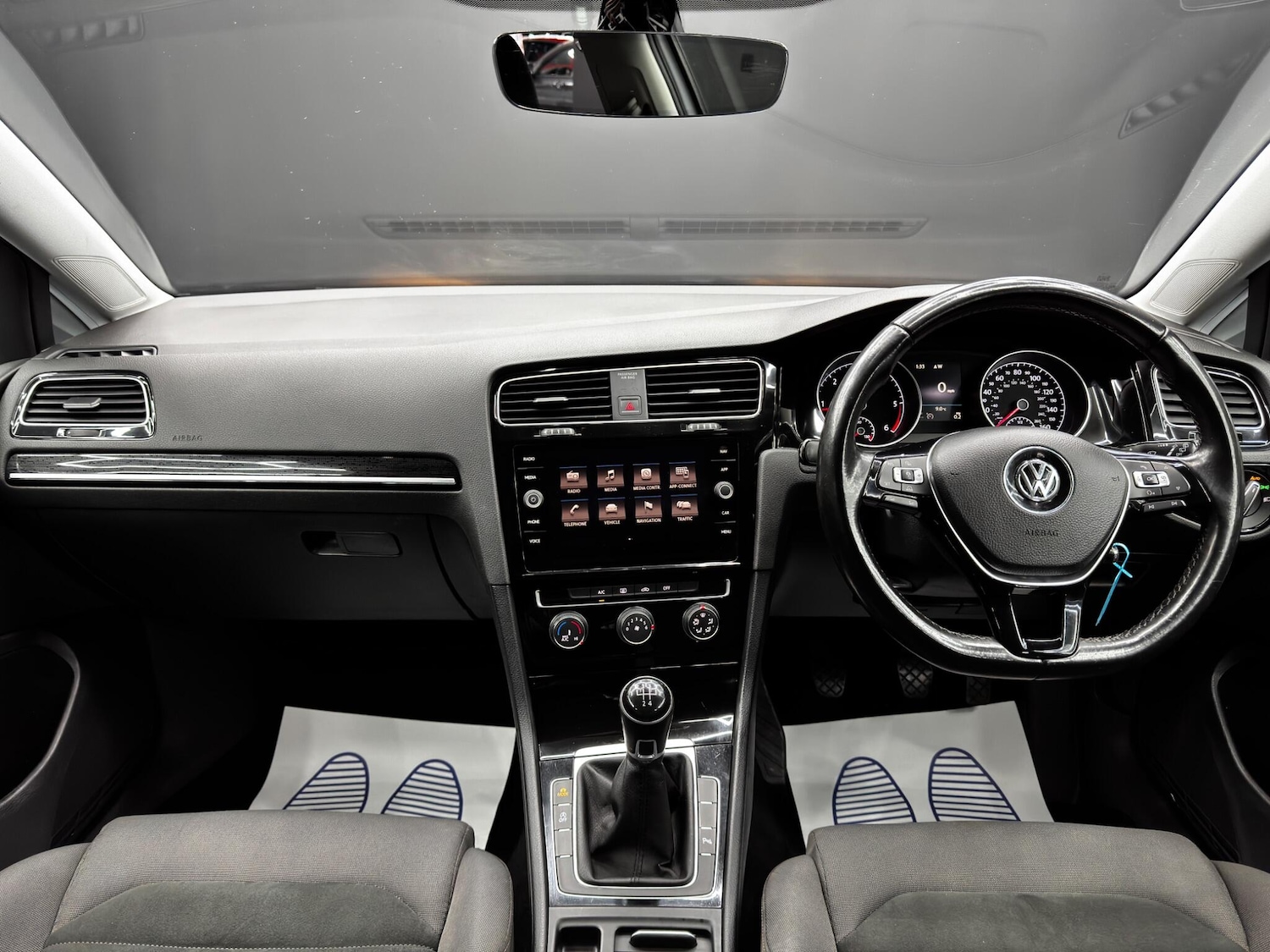 Used Volkswagen Golf 2017 for sale - 76866313: Photo 10