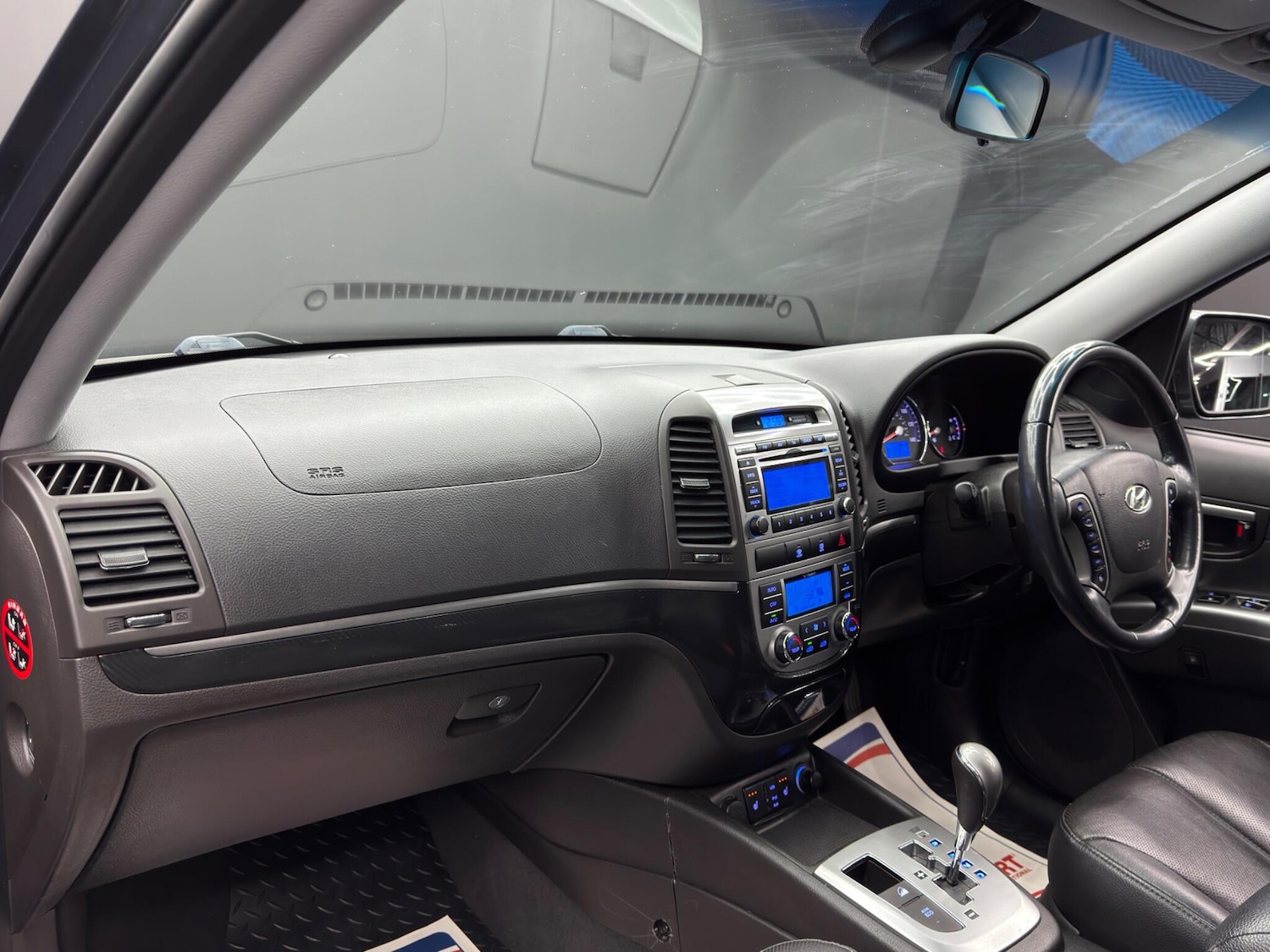 Used Hyundai Santa Fe 2012 for sale - 77377034: Photo 11