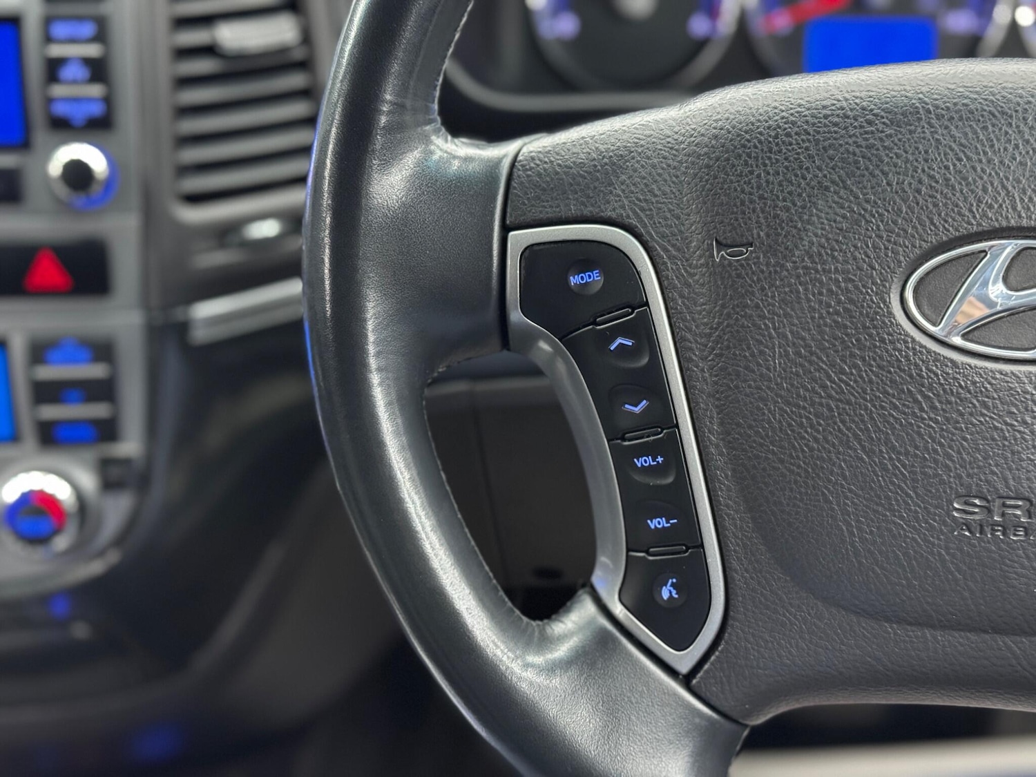 Used Hyundai Santa Fe 2012 for sale - 77377034: Photo 20