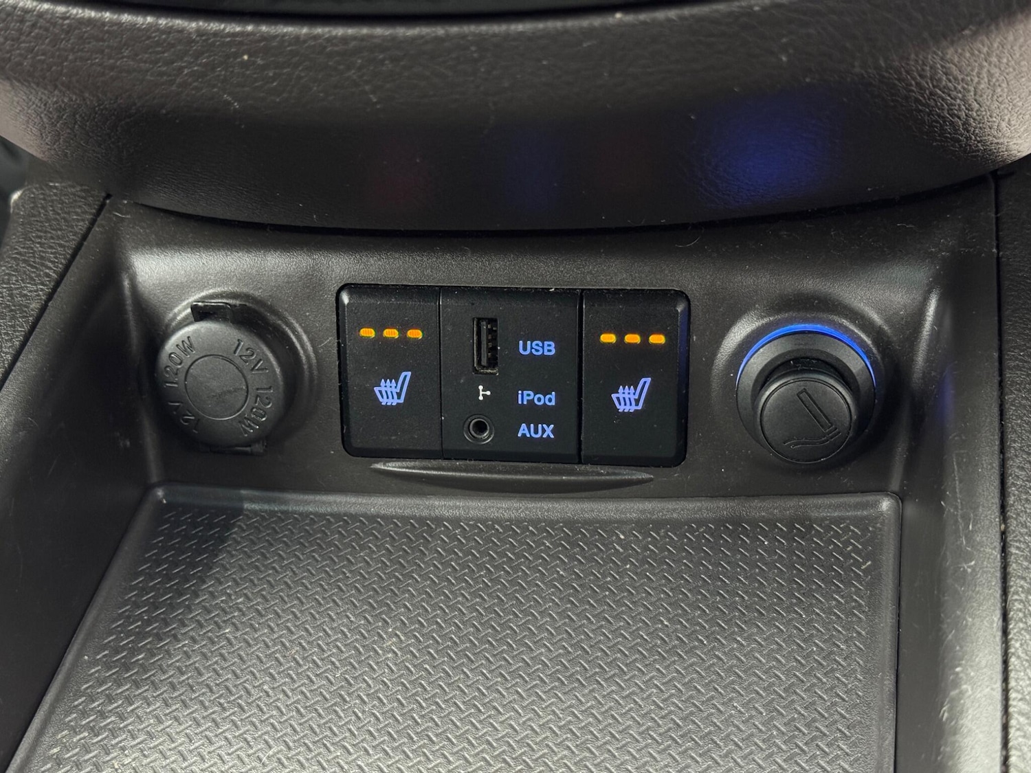 Used Hyundai Santa Fe 2012 for sale - 77377034: Photo 27