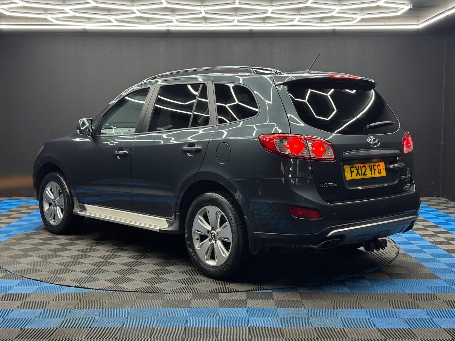 Used Hyundai Santa Fe 2012 for sale - 77377034: Photo 7