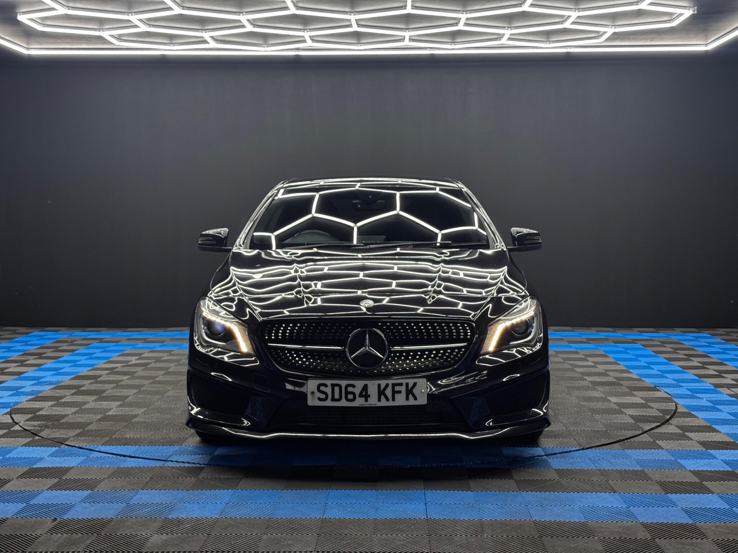 Used Mercedes-Benz CLA 2014 for sale - 76472491: Photo 2