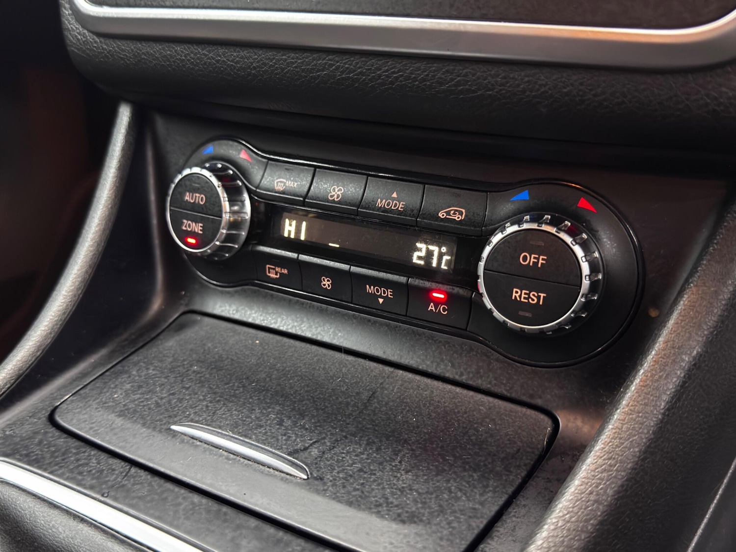 Used Mercedes-Benz CLA 2014 for sale - 76472491: Photo 21