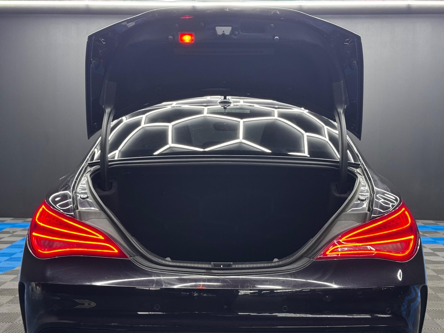 Used Mercedes-Benz CLA 2014 for sale - 76472491: Photo 34