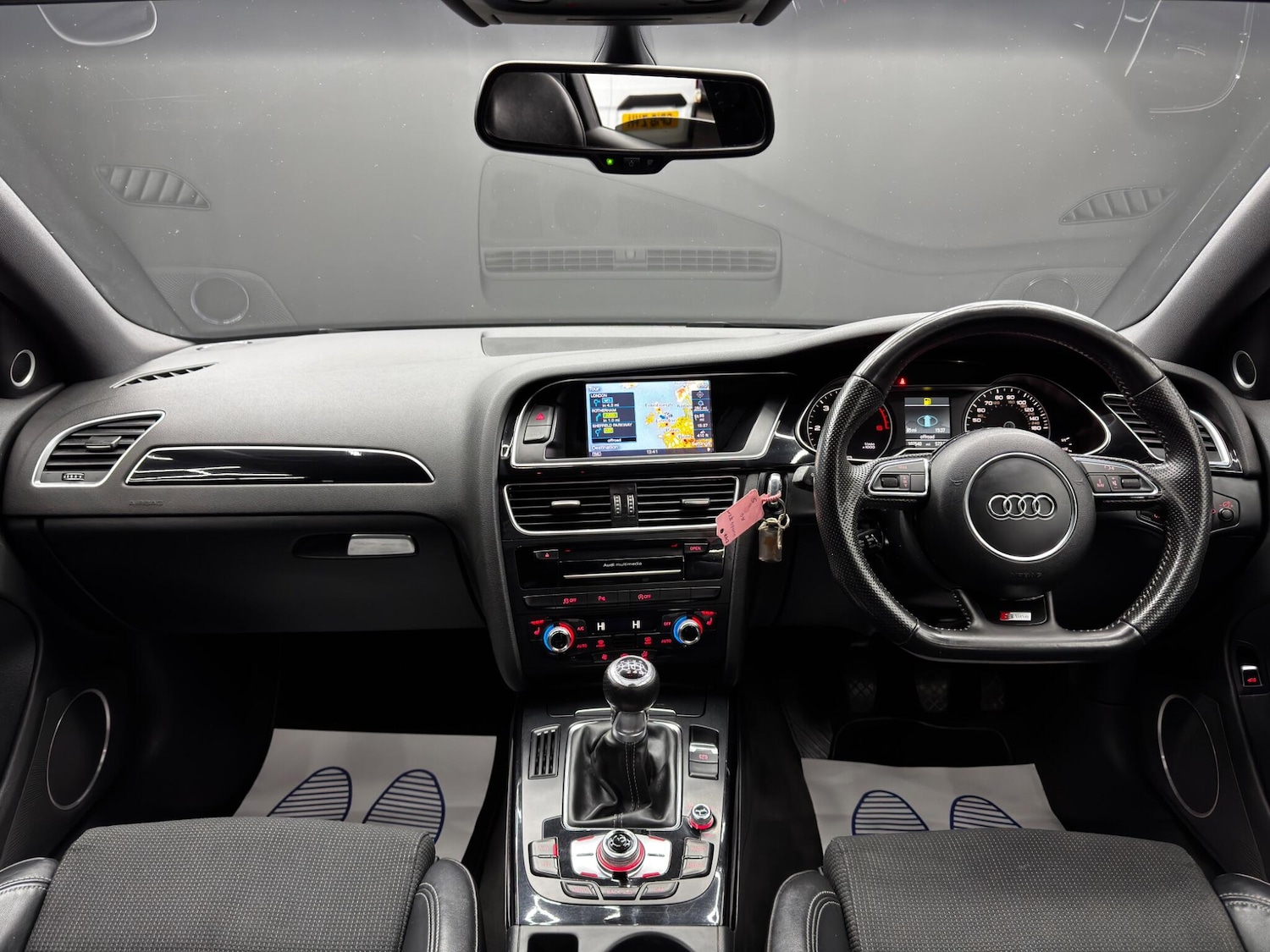 Used Audi A4 2014 for sale - 76658537: Photo 10